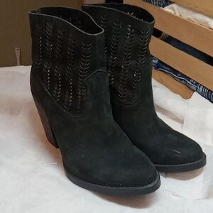 Coolway black women's leather ankle boots size 9